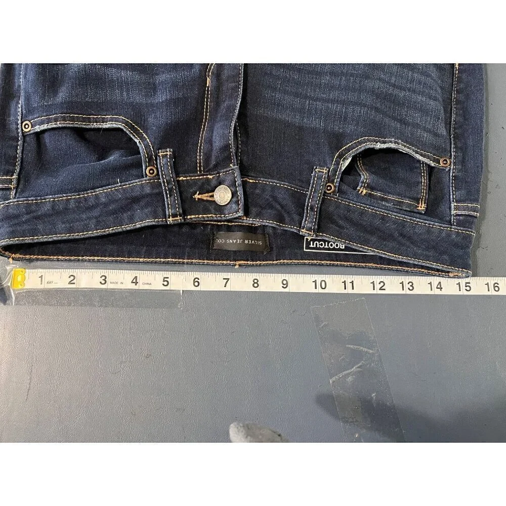 Silver Jeans Co.  Bootcut Jeans Size 6 western rodeo cowgirl deark‎ wash